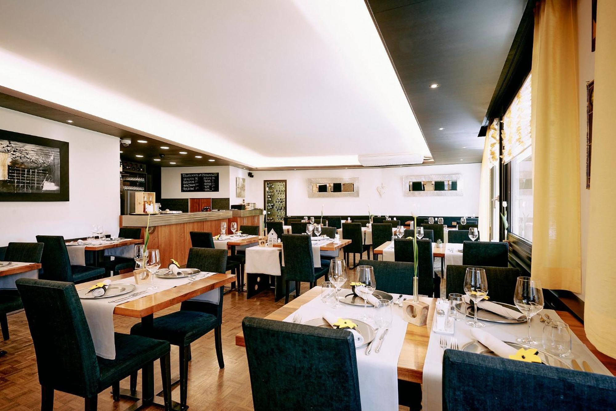Elite Hotel Visp Ngoại thất bức ảnh